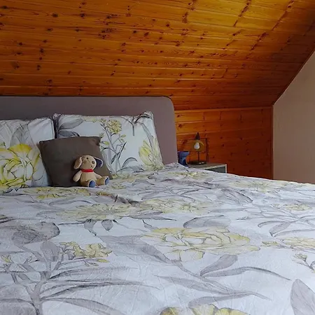 Privatunterkunft Gruene Oase In Hann. Muenden